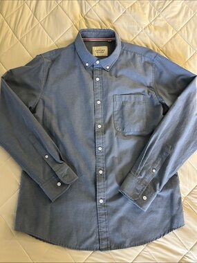 Oxford Blue Men’s Long-Sleeve Button-Down Shirt